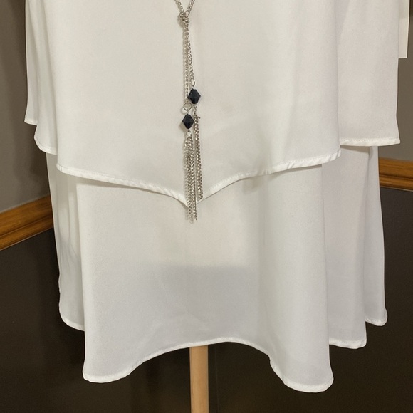 Notations white tiered Flowy tank top with necklace size s NWT - Picture 3 of 8